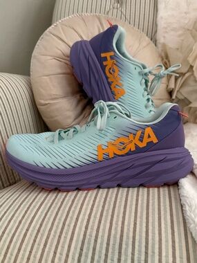 Hoka One One Rincon 3 Light Blue & Purple Women’s Cushioned Running Shoes. Sz 8